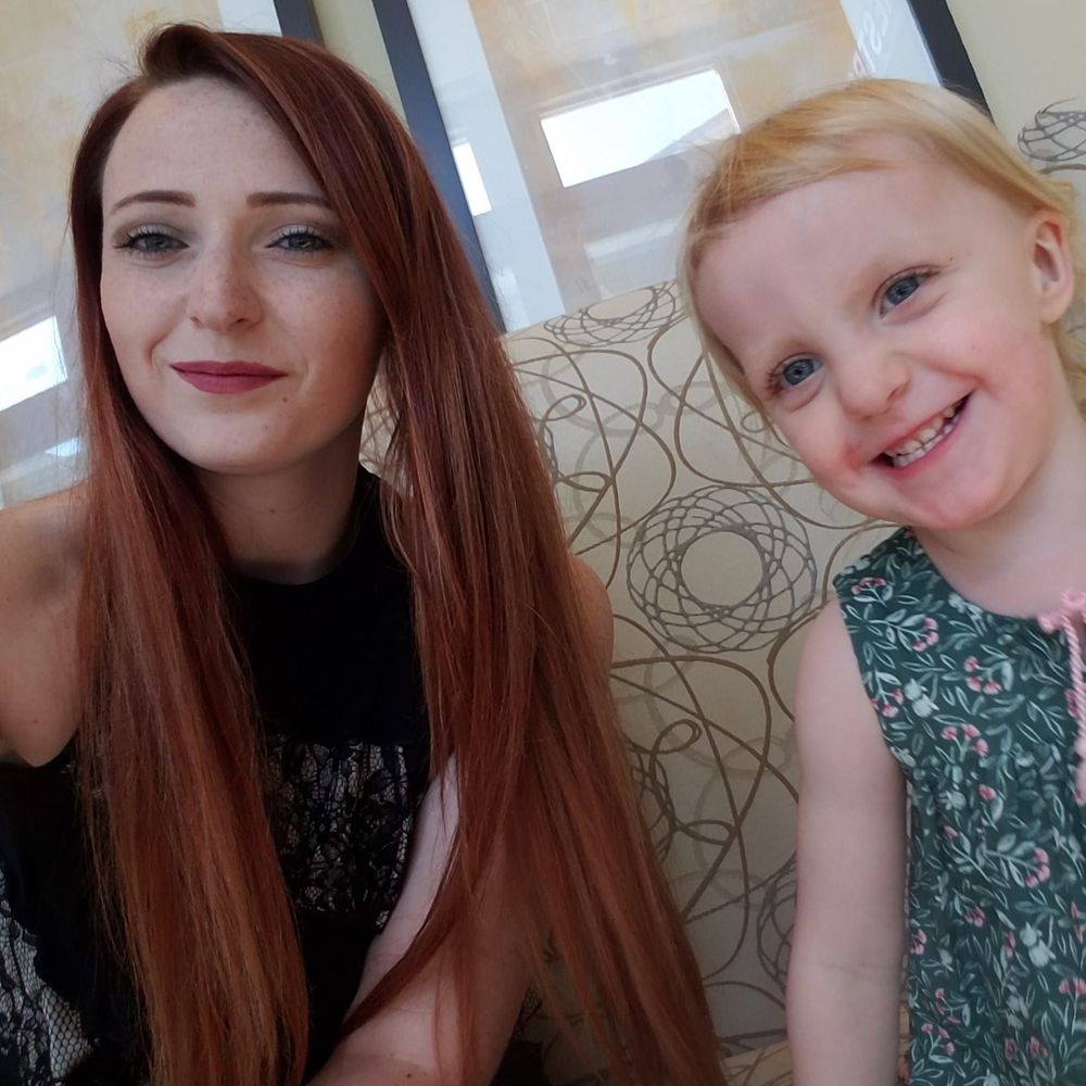 Meet your Posher, Elizabeth